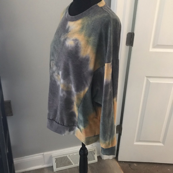 Gilded intent top - Picture 2 of 7